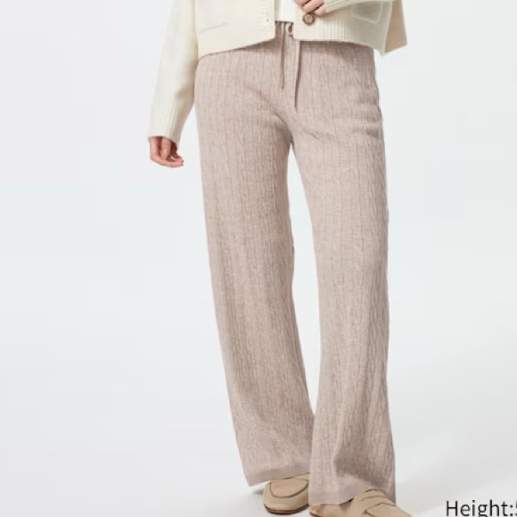 Uniqlo cable knit sweater set beige - Picture 2 of 4